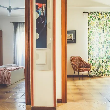Apartment Spiaggia Art House