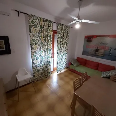 Spiaggia Art House Apartment